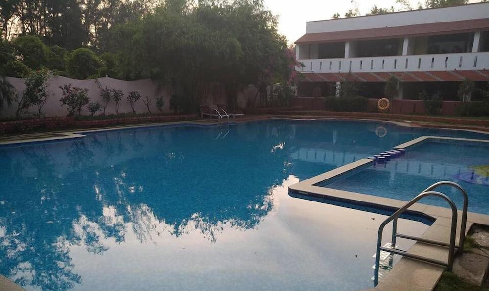 Mamalla Beach Resort Mamallapuram Exterior foto
